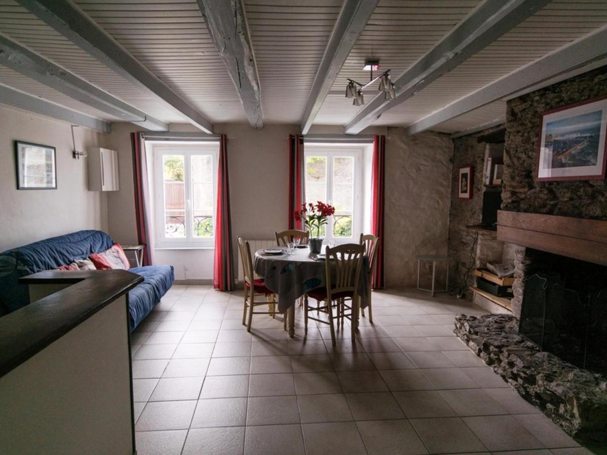 Appartement Cosy En Centre-Ville, Proche Plage, Pour 4 Pers. Avec Cour Privee Et Tout Confort - Fr-1-418-68 Le Palais Exterior foto